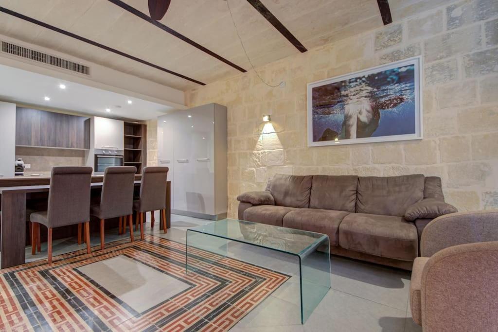 Vallettastay - Orangerie Two Bedroom Apartment 301 Bagian luar foto